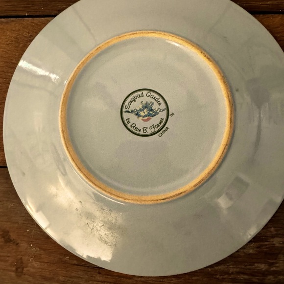 Rosie B Farmer Songbird Butter/Cheese Dome - Picture 5 of 5